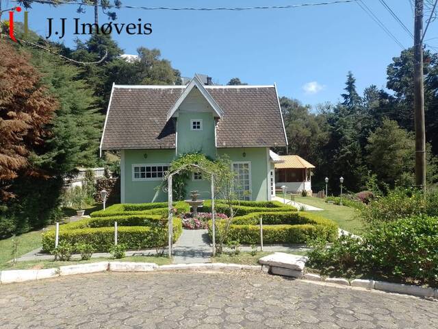#252 - Casa para Venda em Campos do Jordão - SP