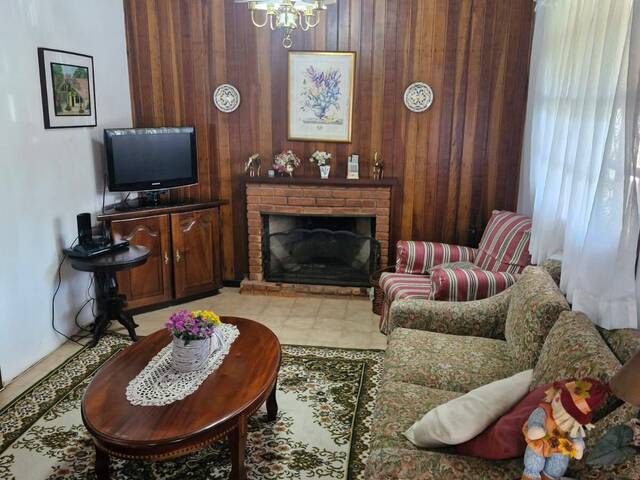 #282 - Casa para Venda em Campos do Jordão - SP - 2