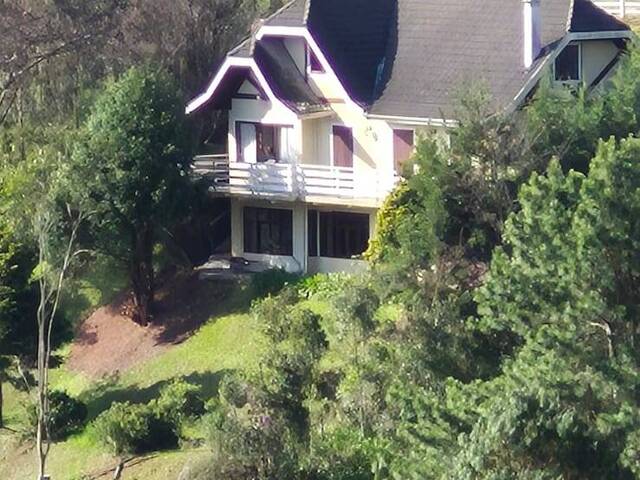 #285 - Casa para Venda em Campos do Jordão - SP
