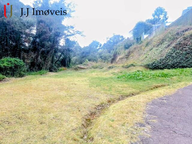 Venda em Condomínio Florestal Clube - Campos do Jordão