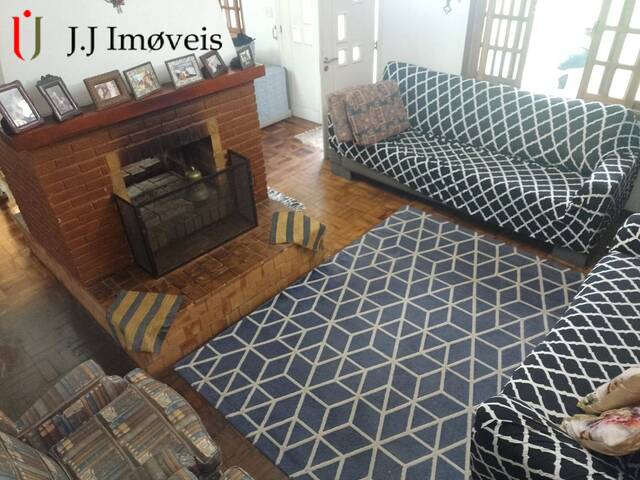 #329 - Casa para Venda em Campos do Jordão - SP