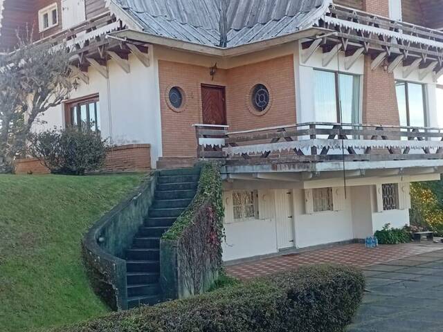 #367 - Casa para Venda em Campos do Jordão - SP - 1
