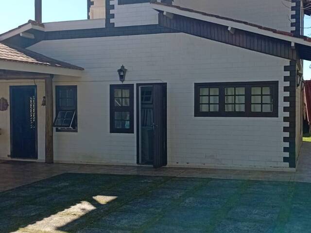 #379 - Casa para Venda em Campos do Jordão - SP