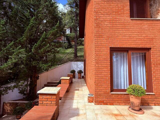 #383 - Casa para Venda em Campos do Jordão - SP