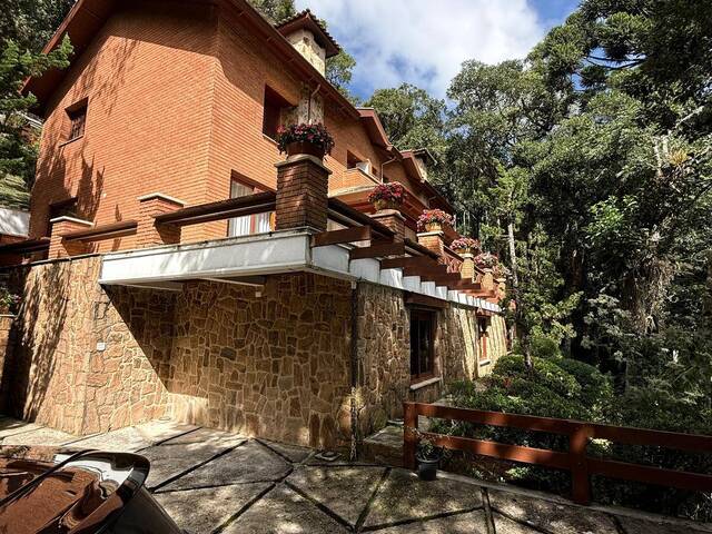 #383 - Casa para Venda em Campos do Jordão - SP