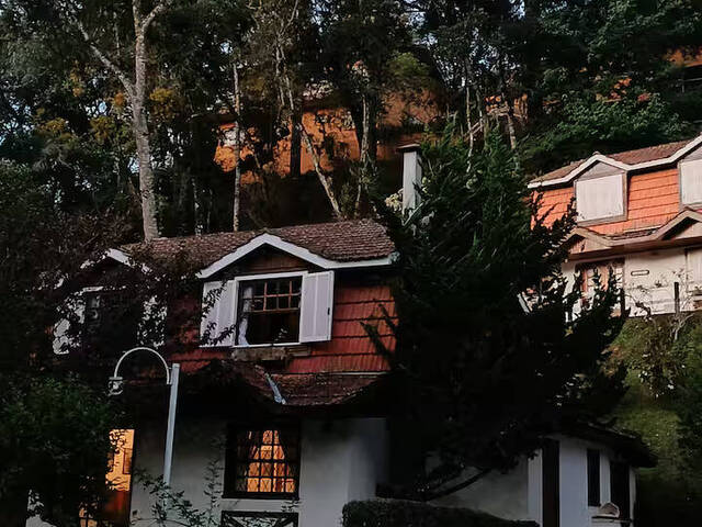 #382 - Casa para Venda em Campos do Jordão - SP - 2