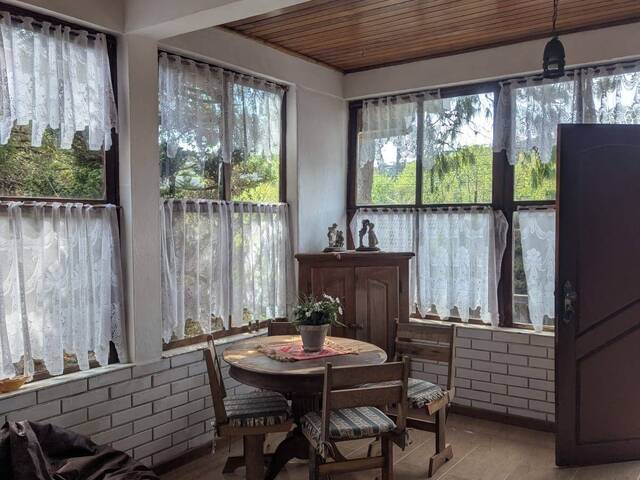 Casa para Venda em Campos do Jordão - 3